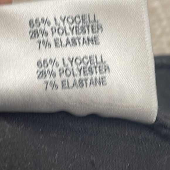 The 1 the only, Leather Lookalike black boot cut crop jeans - Picture 6 of 8